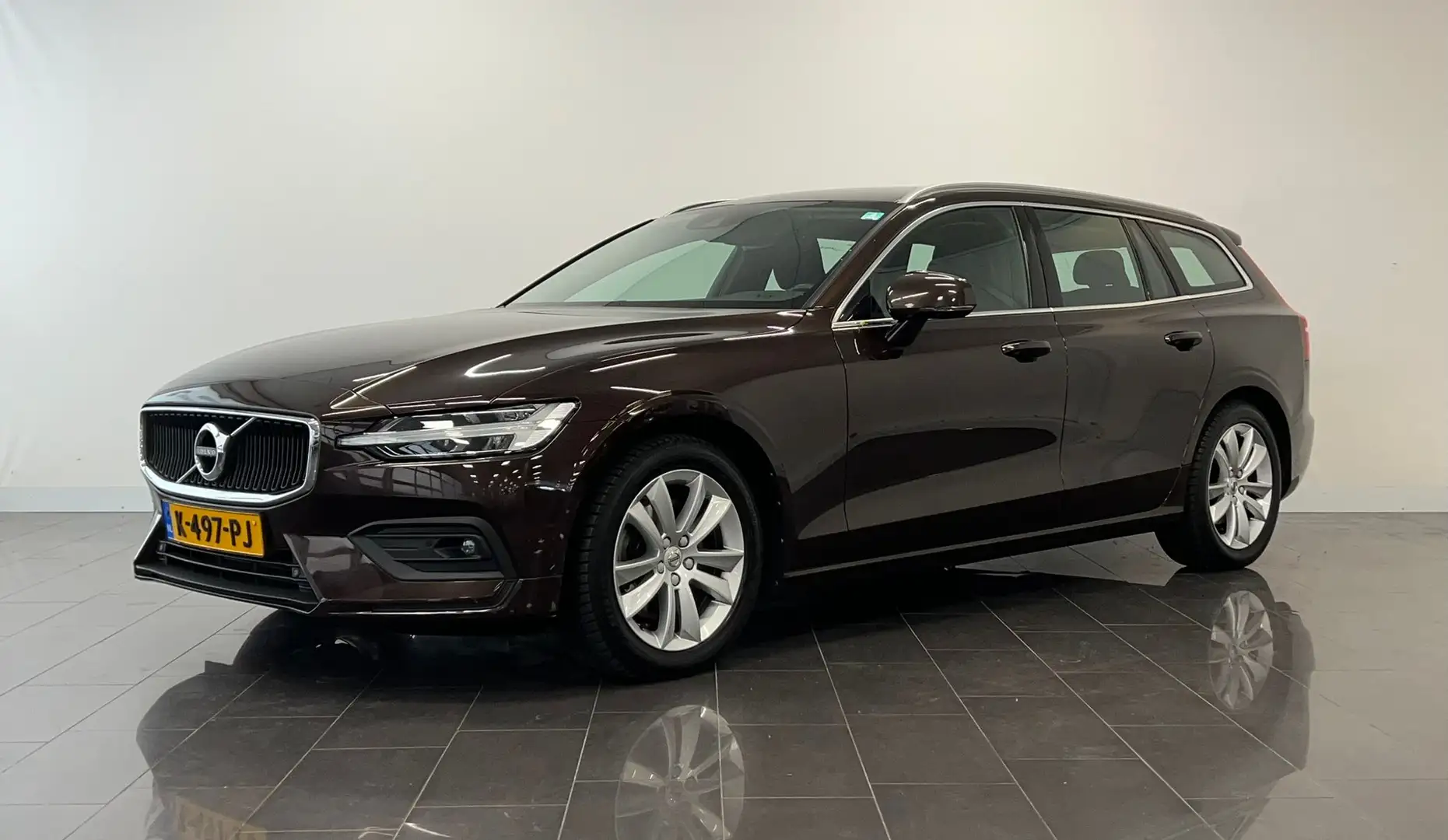 Volvo V60 B3 Business Pro | Achteruitrijcamera | Audio insta Braun - 2