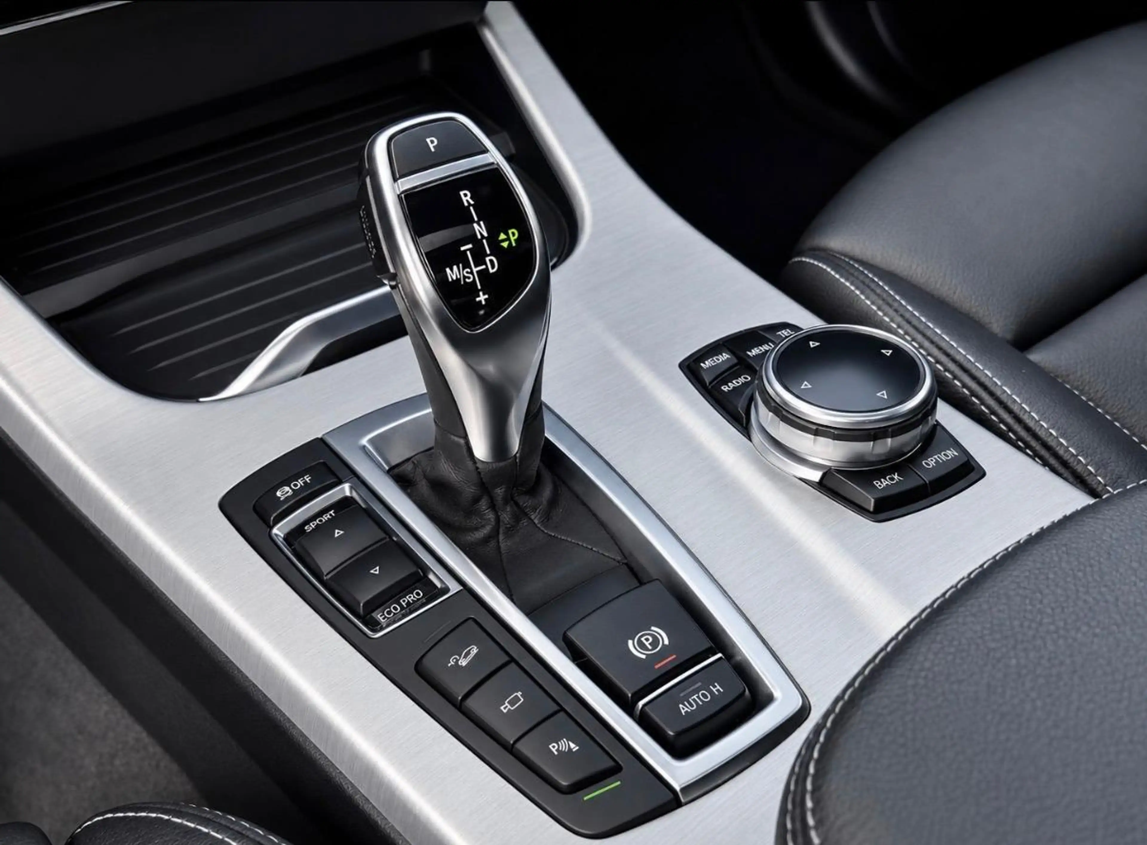 BMW X4 xDrive35i High Executive — photo 15