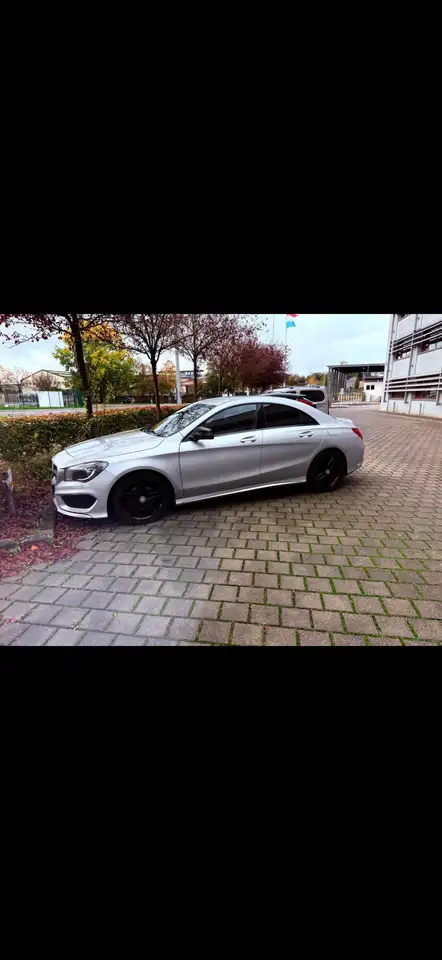 Mercedes-Benz CLA 180