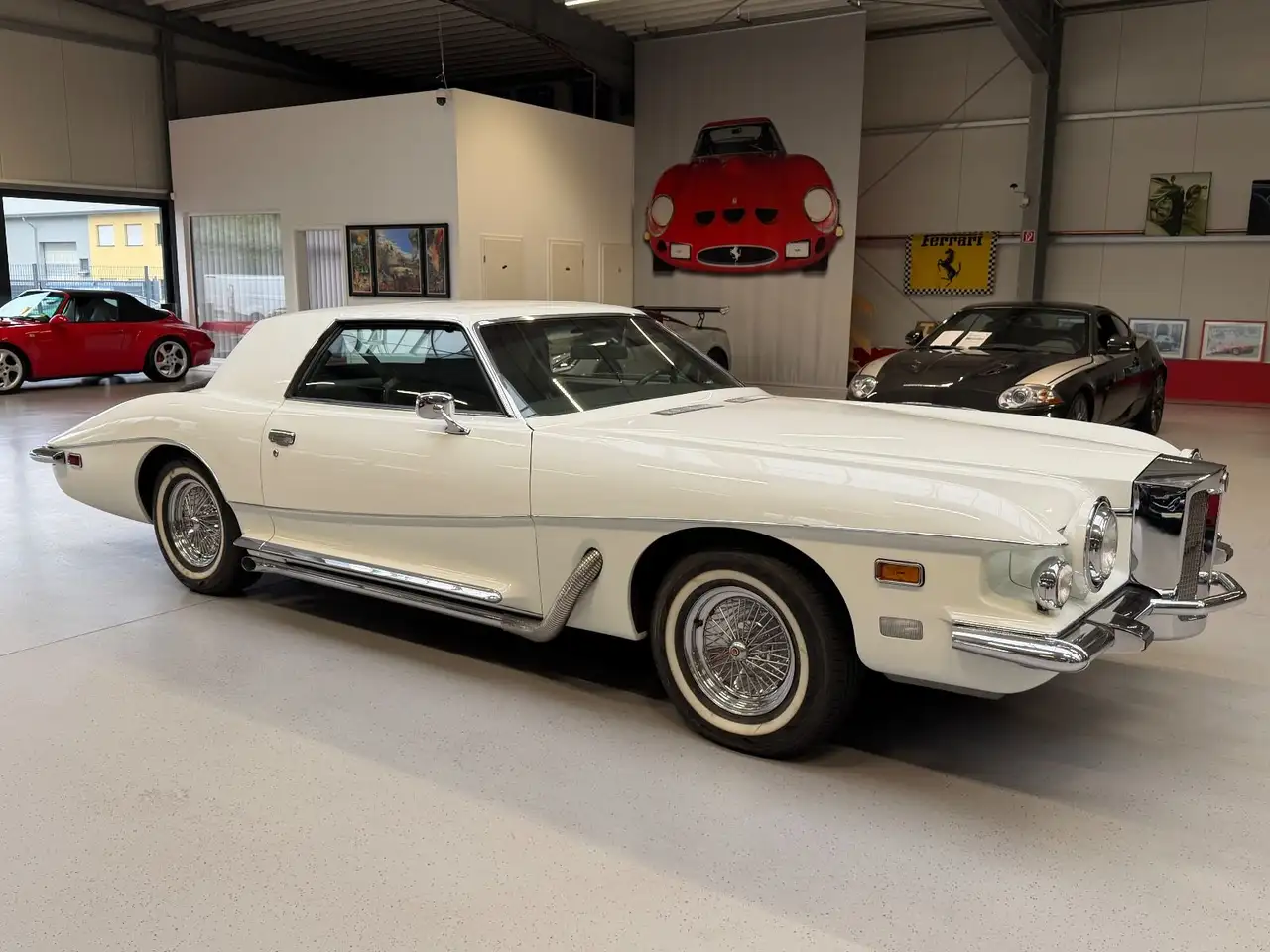 Stutz II Blackhawk V8 Torino 24K Gold, foto 2