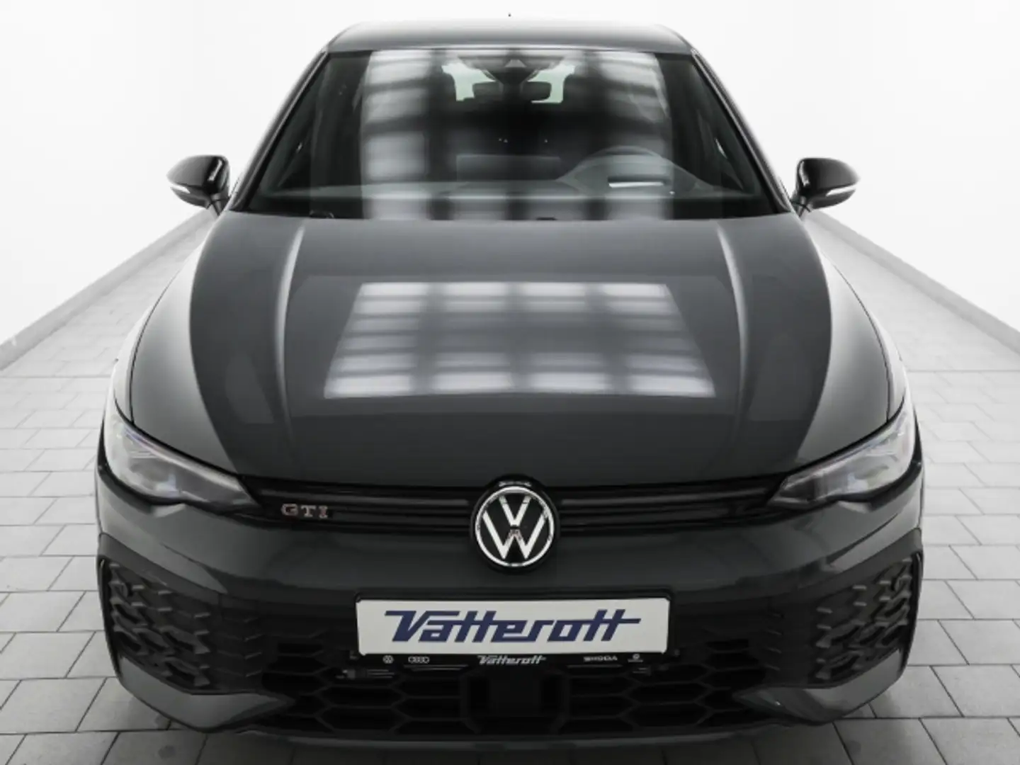 Volkswagen Golf GTI VIII 2.0 TSI DSG Black Style Navi IQ.Light Grau - 2