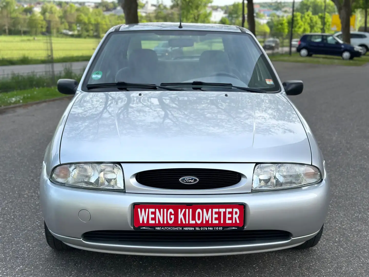 Ford Fiesta WENİG KİLOMETER-TOP GEPFLEGT-TÜV/AU 03/26 Silber - 2