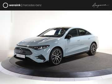 250+ Launch Edition 85 kWh | Night | Panoramadak |