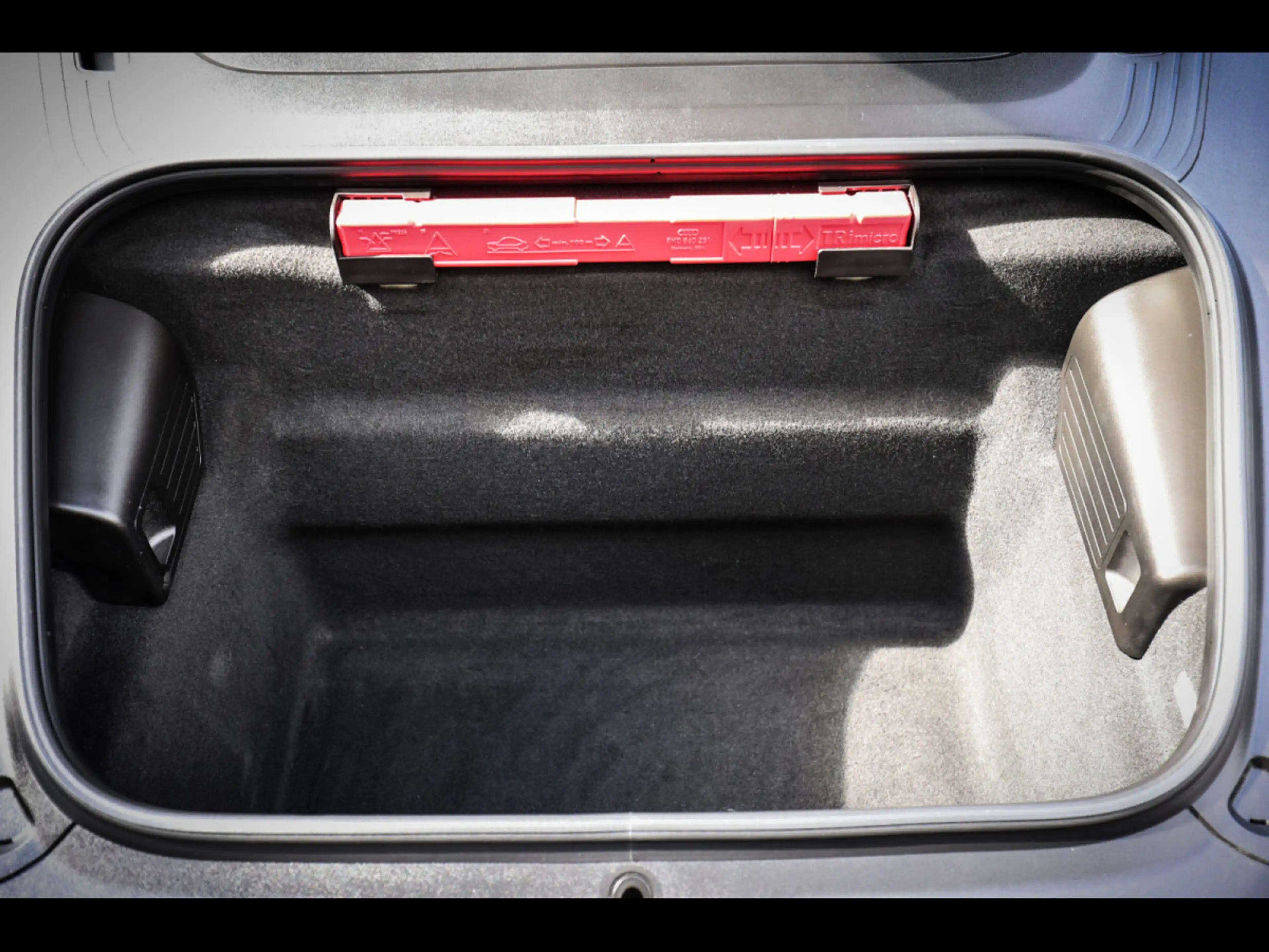 Porsche 911 991.2 CARRERA GTS CABRIOLET PDK°APPROVED 1/27°LIFT — photo 14