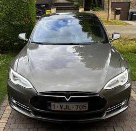 85 kWh Dual Motor - Free Supercharging - MCU2