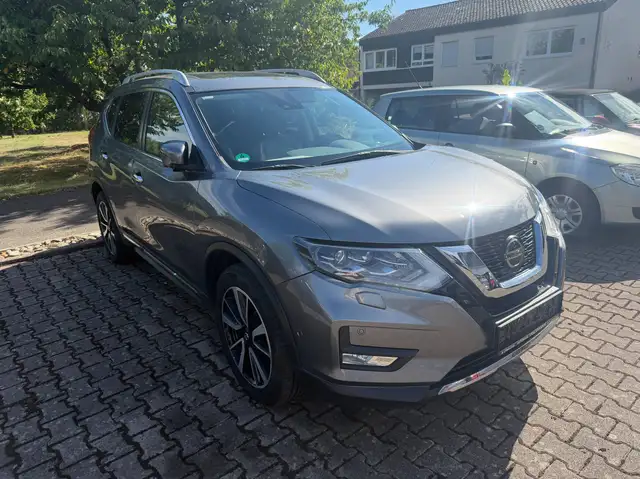 Nissan X-Trail Tekna 4x4 AHK Panoramadach Bose Rückfahrkamera Navigation