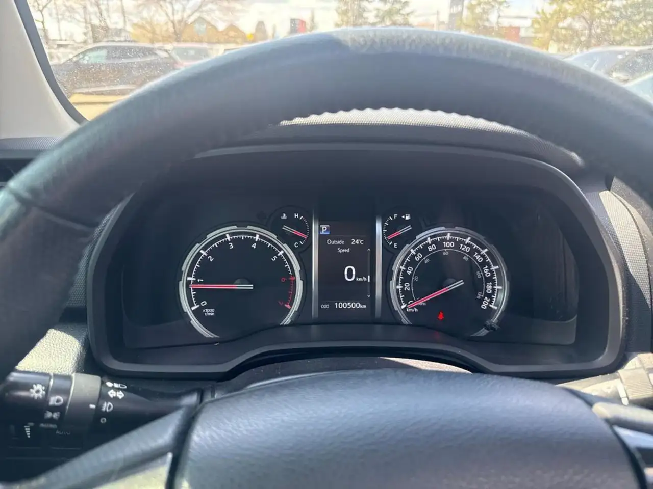 Toyota 4-Runner снимка Toyota 4-Runner