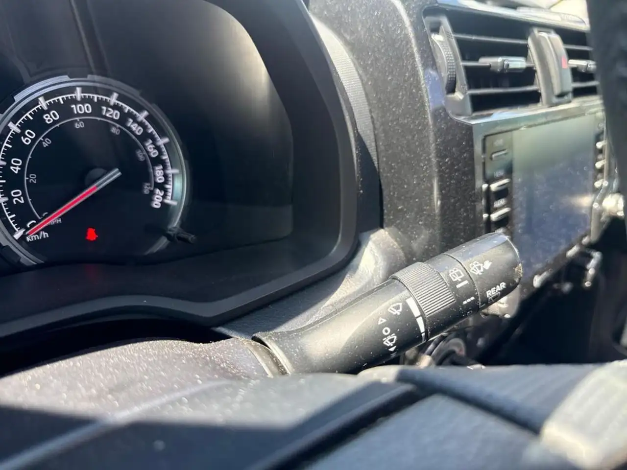 Toyota 4-Runner снимка Toyota 4-Runner