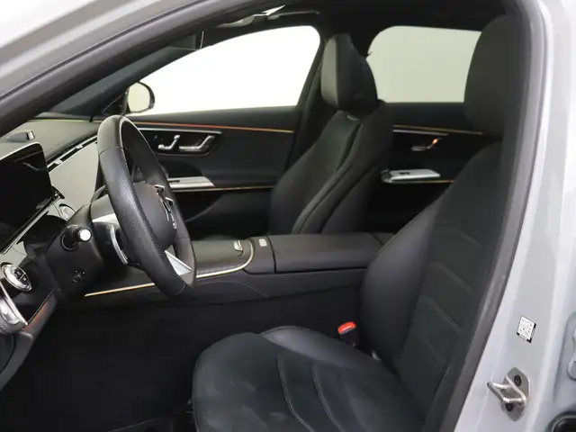 Mercedes-Benz E-Class view 11
