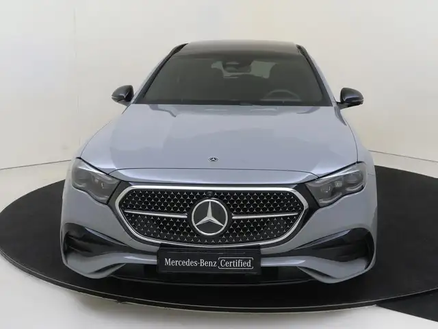 Mercedes-Benz E-Class view 6