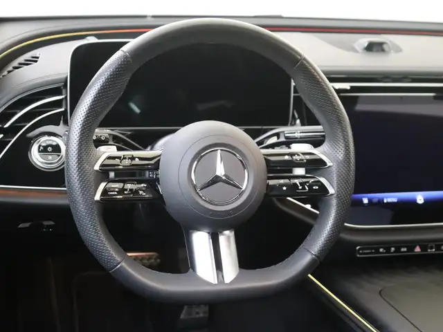 Mercedes-Benz E-Class view 10