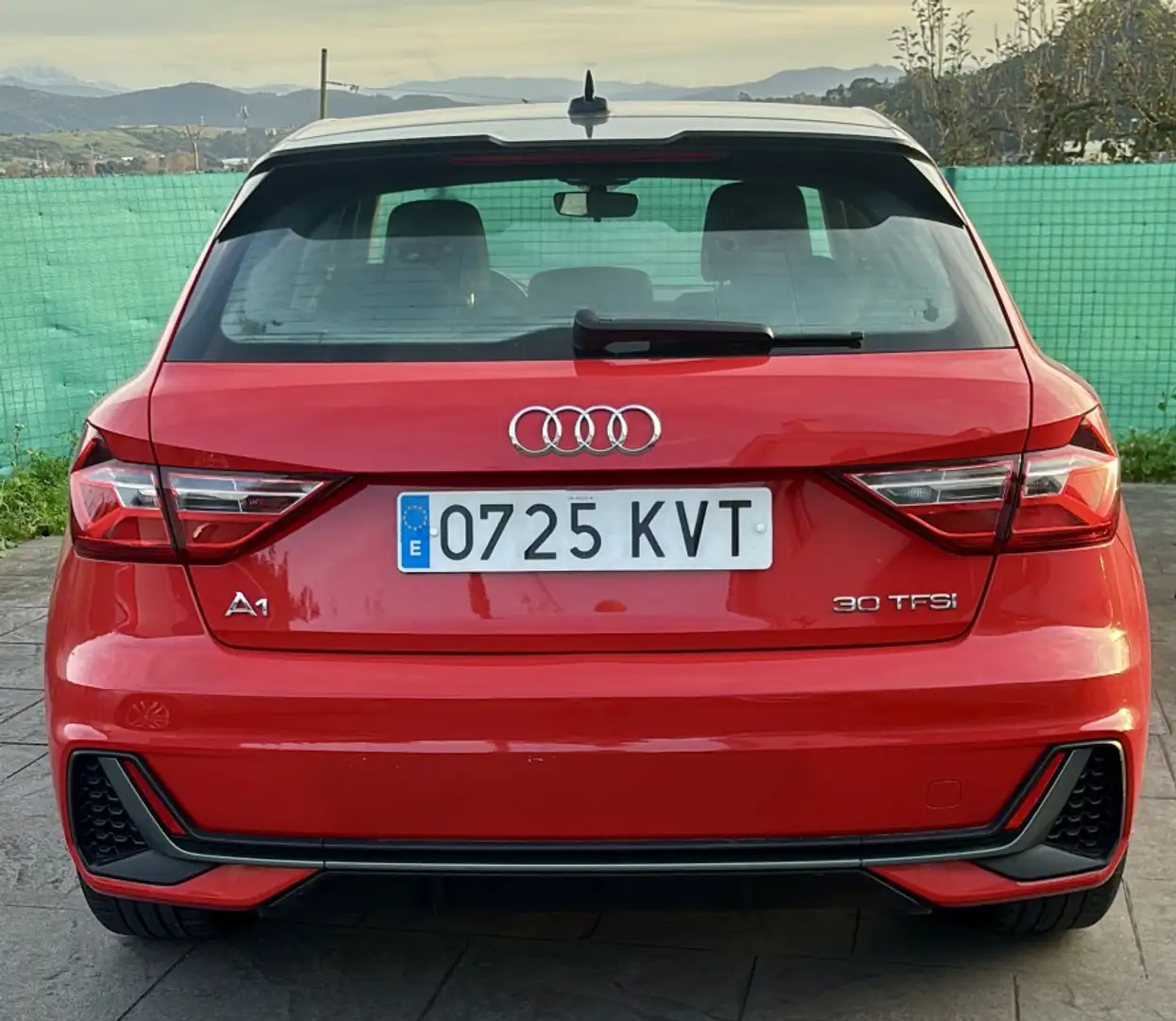 Audi A1 Sportback 30 TFSI S line Rojo - 2