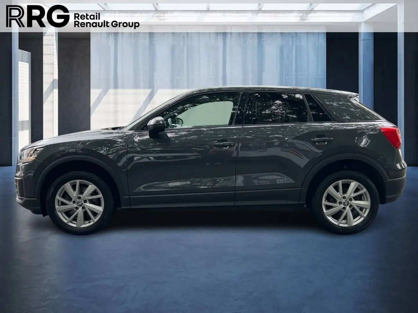 Audi Q2 2.0 TDI 35 TDI Automatik Kamera Grau - 2