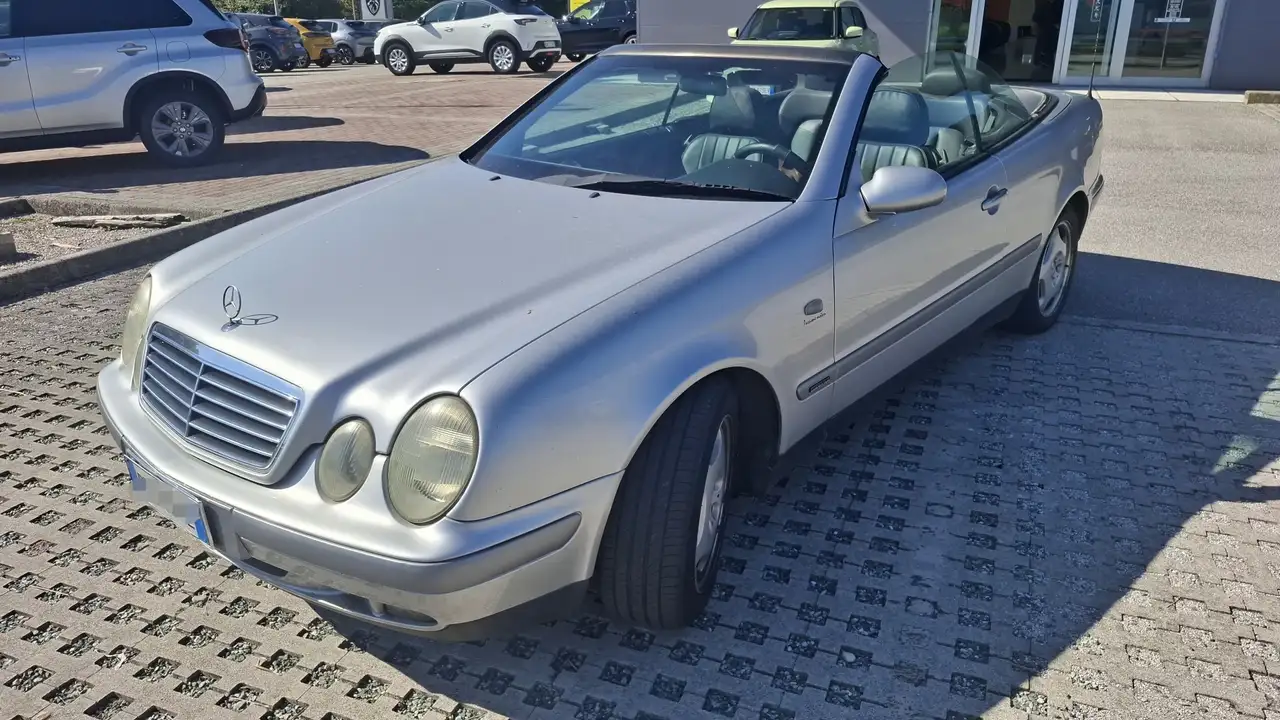 Mercedes-Benz CLK 200 Cabrio k Elegance, foto 2