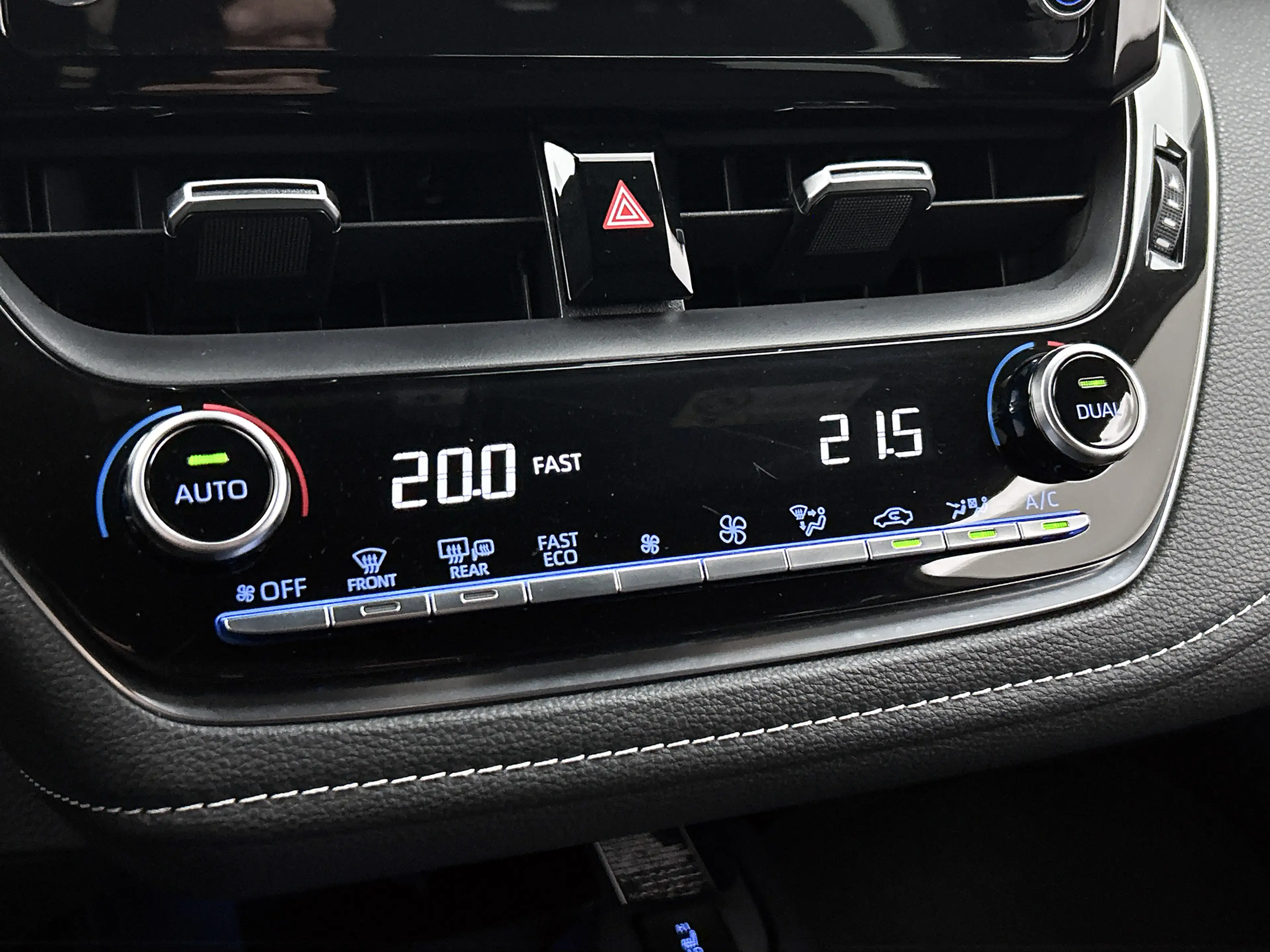 Suzuki Swace 1.8 Hybrid Style | Stoel+stuurverwarming | Parkeer — photo 13