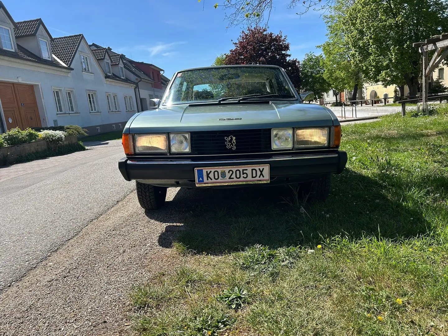 Peugeot 604 V6 SL Automatique *Historisches Fahrzeug* Grün - 1
