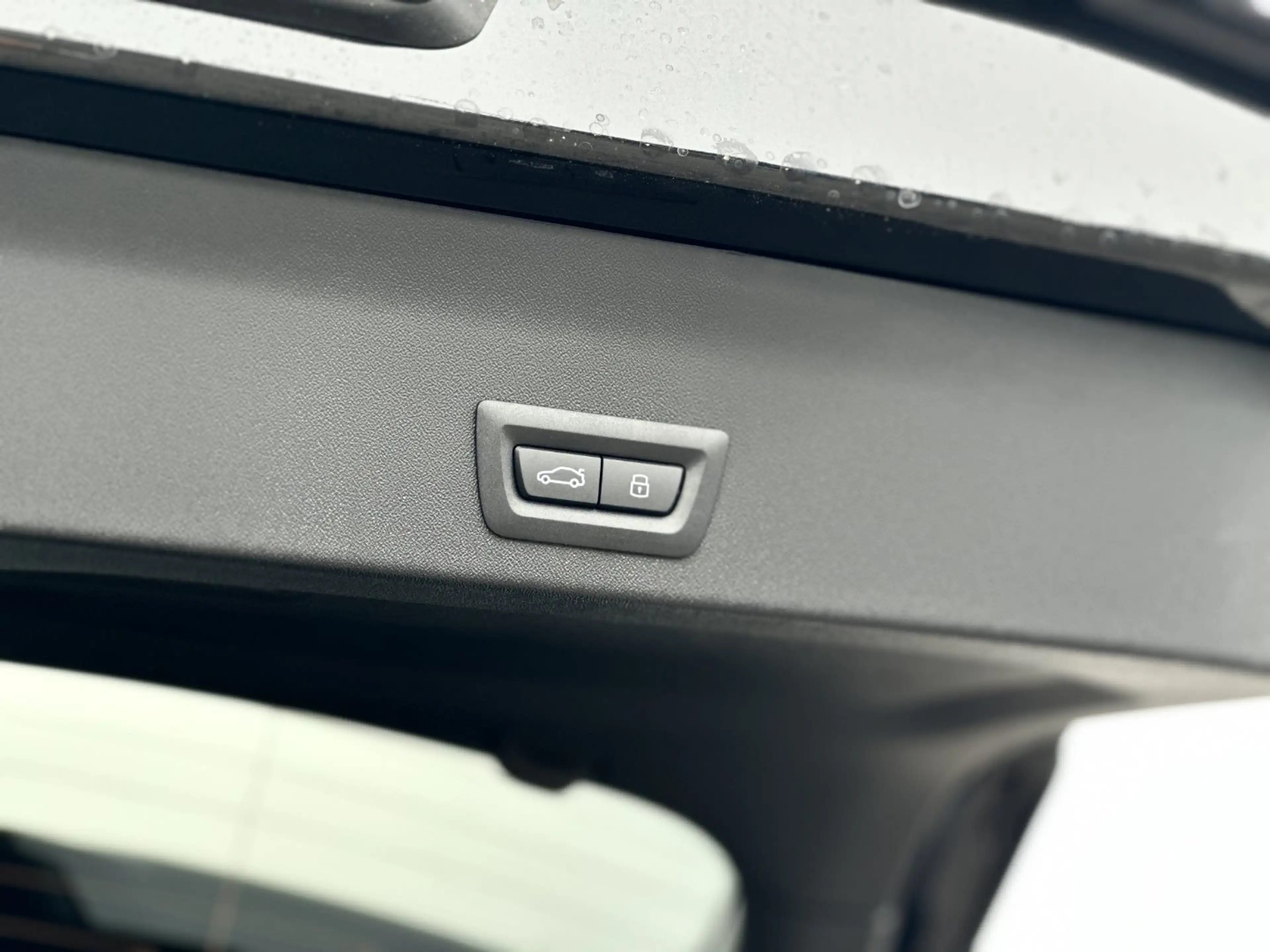 BMW iX3 40 M Sport Pro H&K AHK Panorama — photo 8