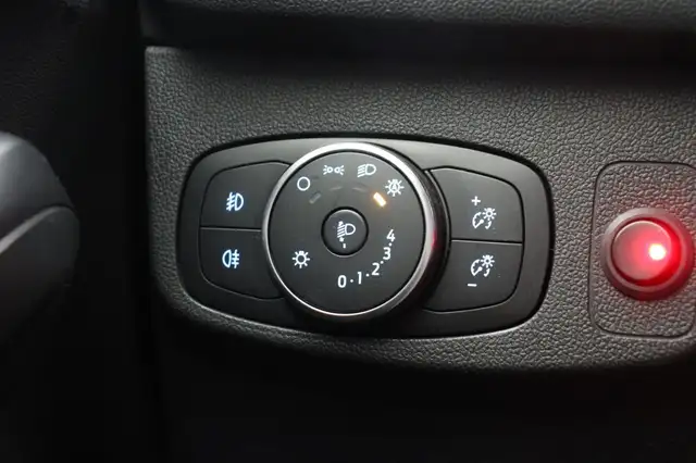 Ford Focus view 30