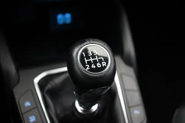 Ford Focus view 28