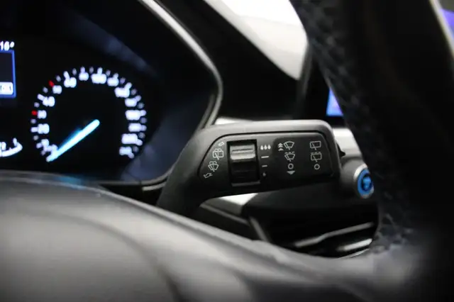 Ford Focus view 25