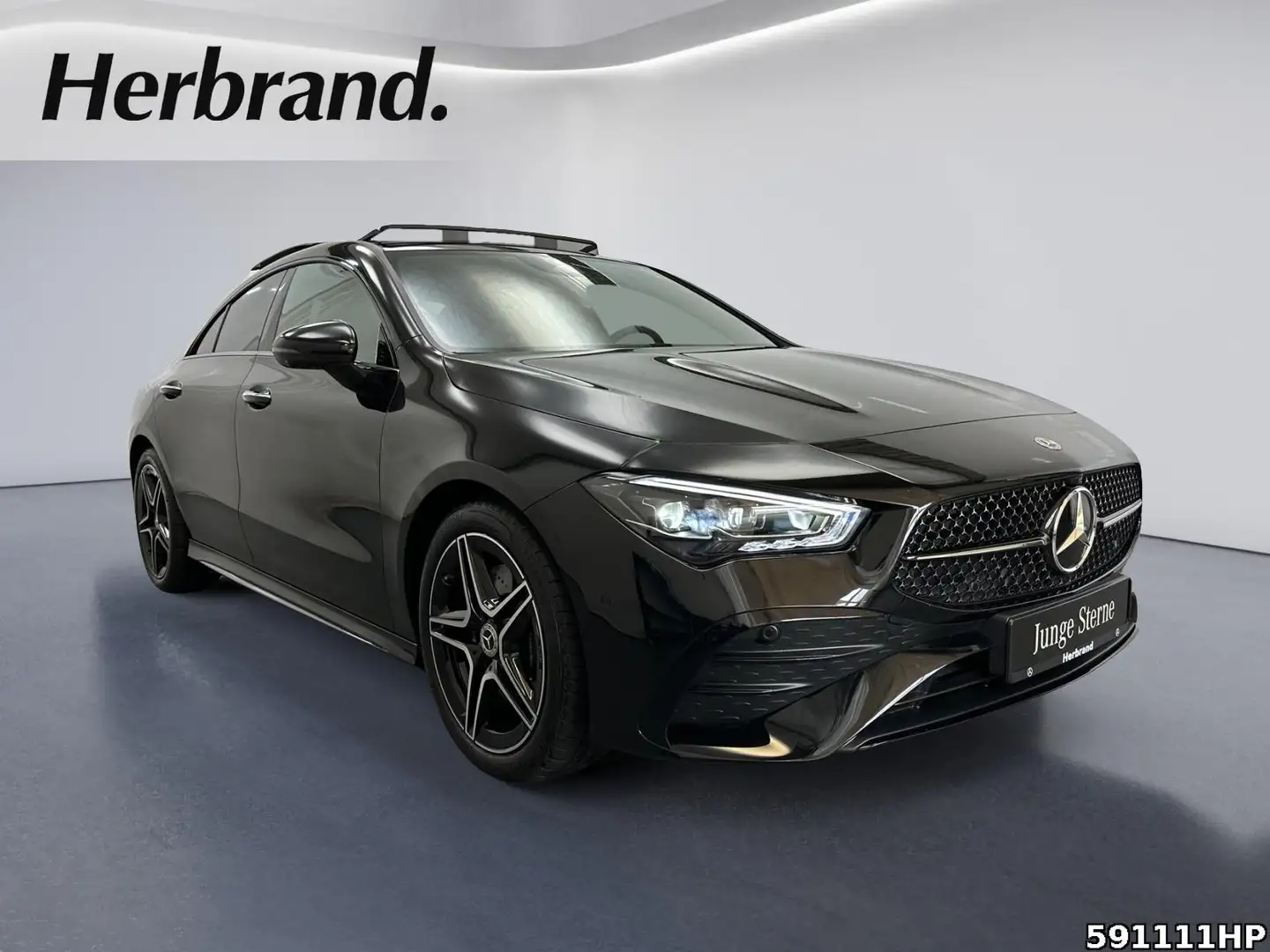 Mercedes-Benz CLA 200 Coupé AMG  Multibeam Pano Night Distr360 Schwarz - 2