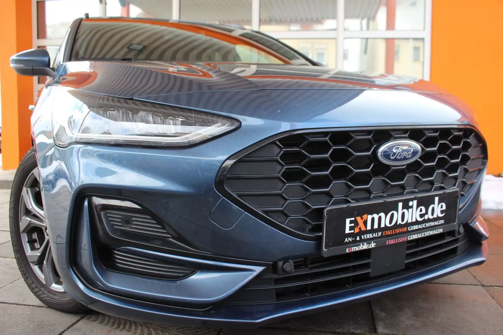 Ford Focus FOCUS TURNIER* ST-LINE X* AUTOMATIK* KEY FREE* Blauw - 1