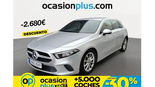 Mercedes-Benz A 180 180d 7G-DCT
