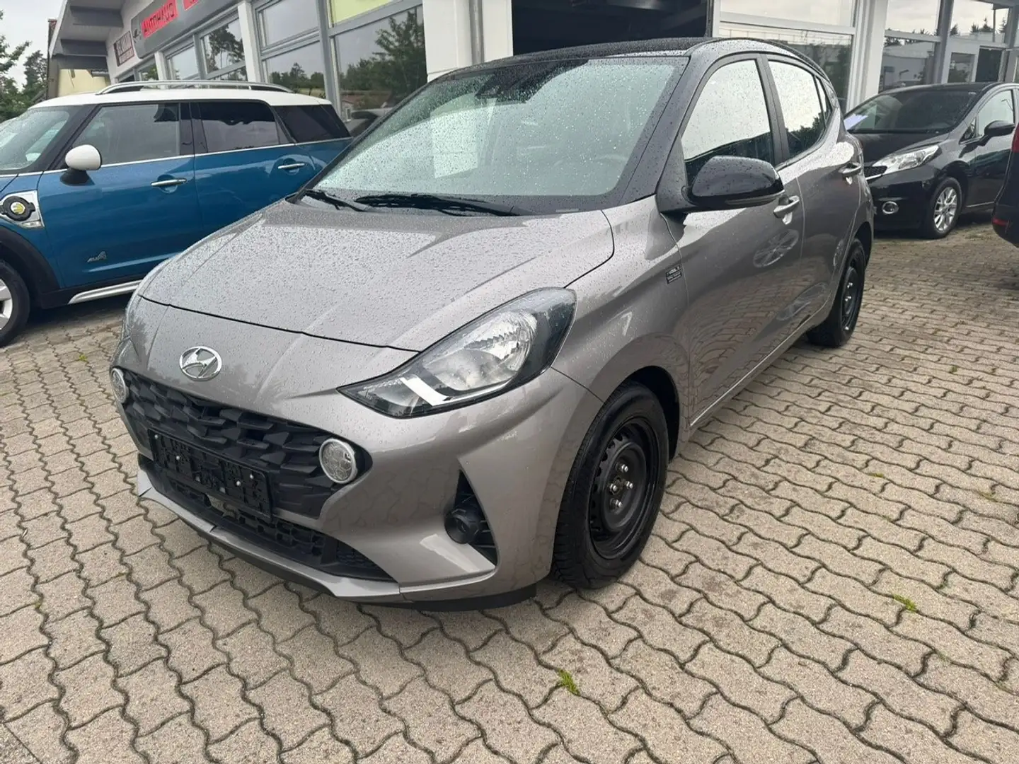 Hyundai i10 Prime - Leichter  Frontschaden - Grau - 1
