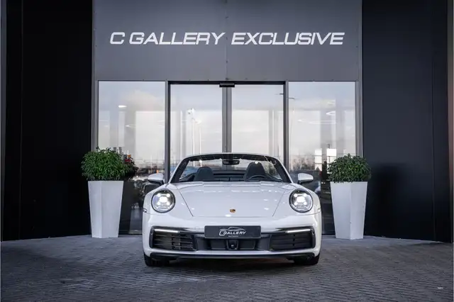 Porsche 992 view 2