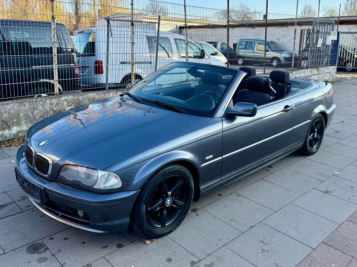 BMW 320 3 Cabrio 320 Ci / TÜV NEU Grau - 2