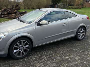 Astra Twin Top 1.6 TurboCosmo