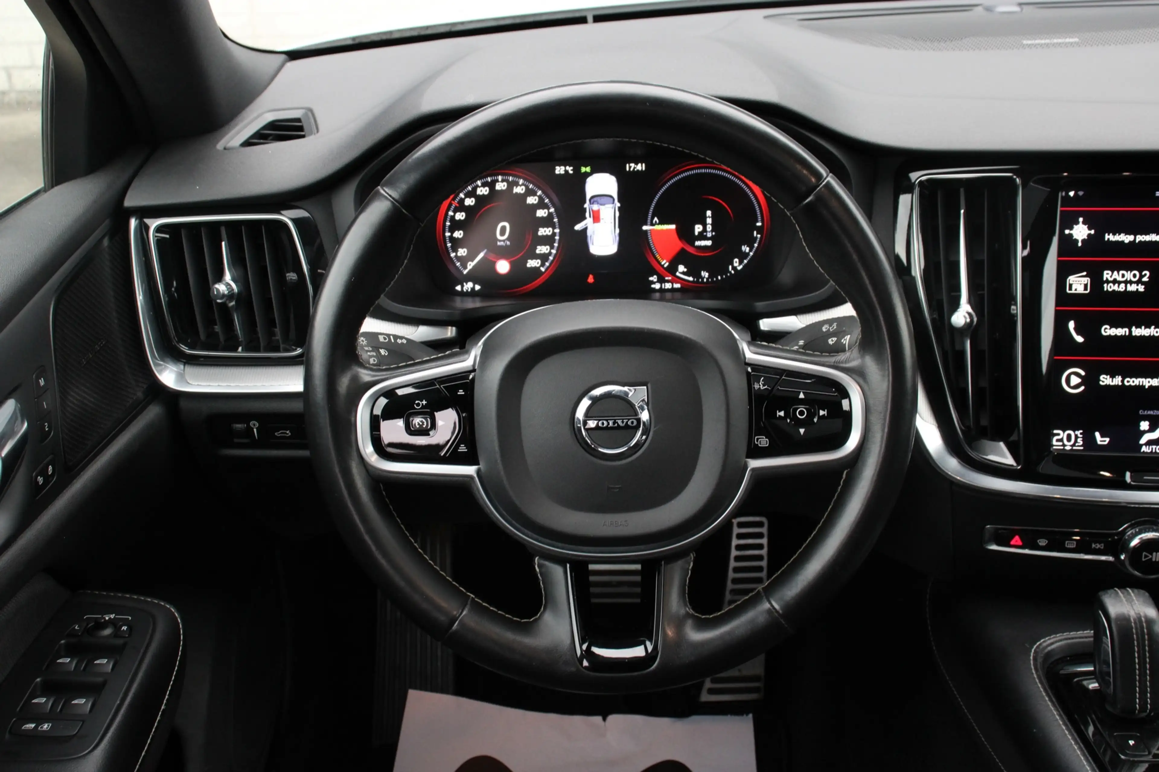 Volvo S60 2.0 T8 AWD R-Design Pano Memory Harman&Kardon BTW — photo 15