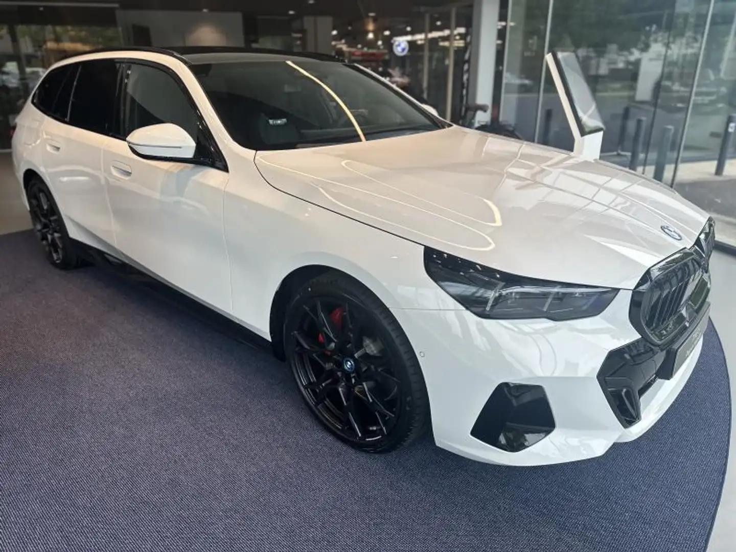 BMW 550 e xDrive Touring - M Sport PRO Blanco - 2