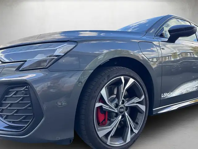 Audi A3 view 4