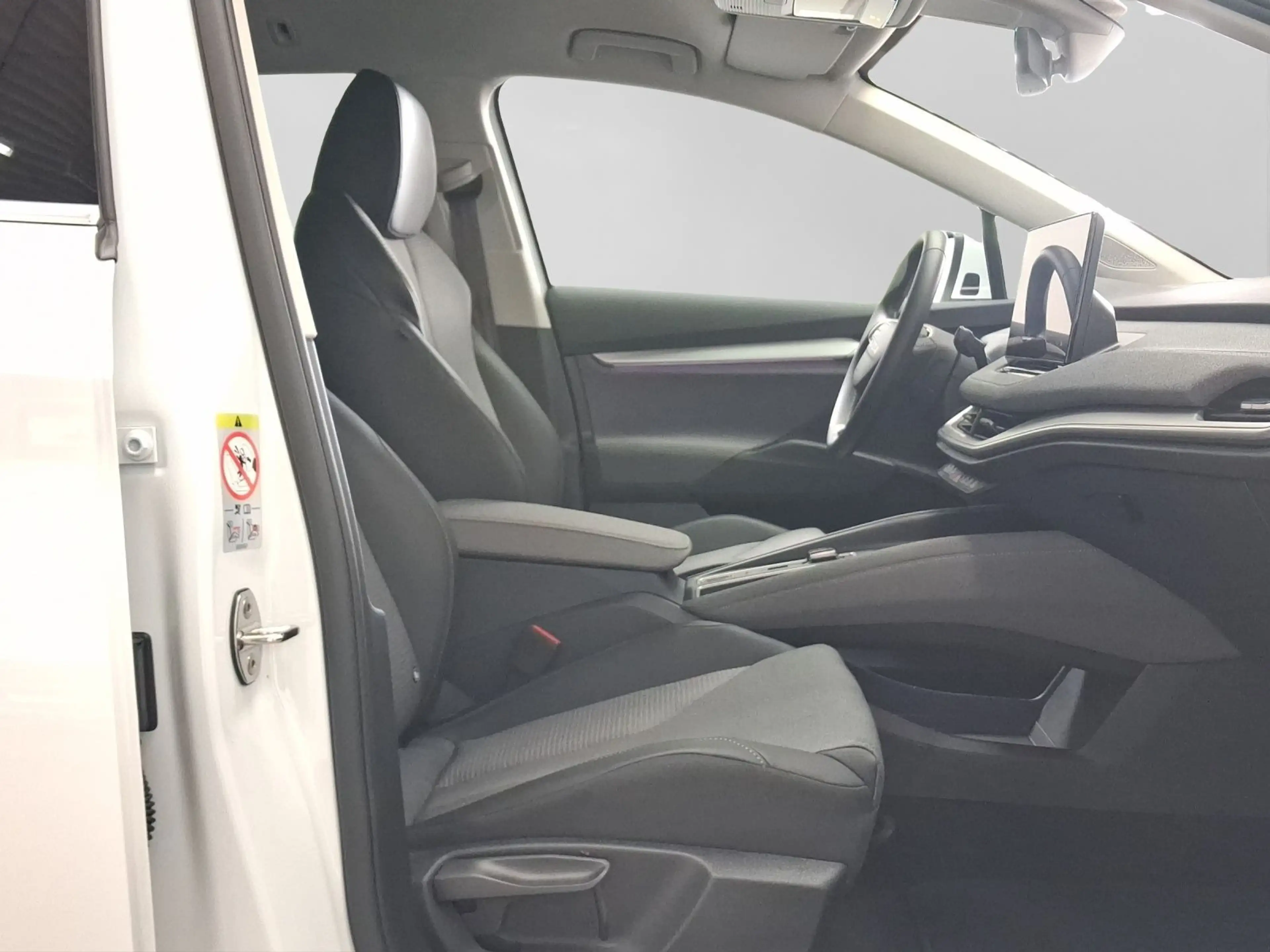 Skoda Enyaq 85 AHK 20Zoll eKlappe — photo 4