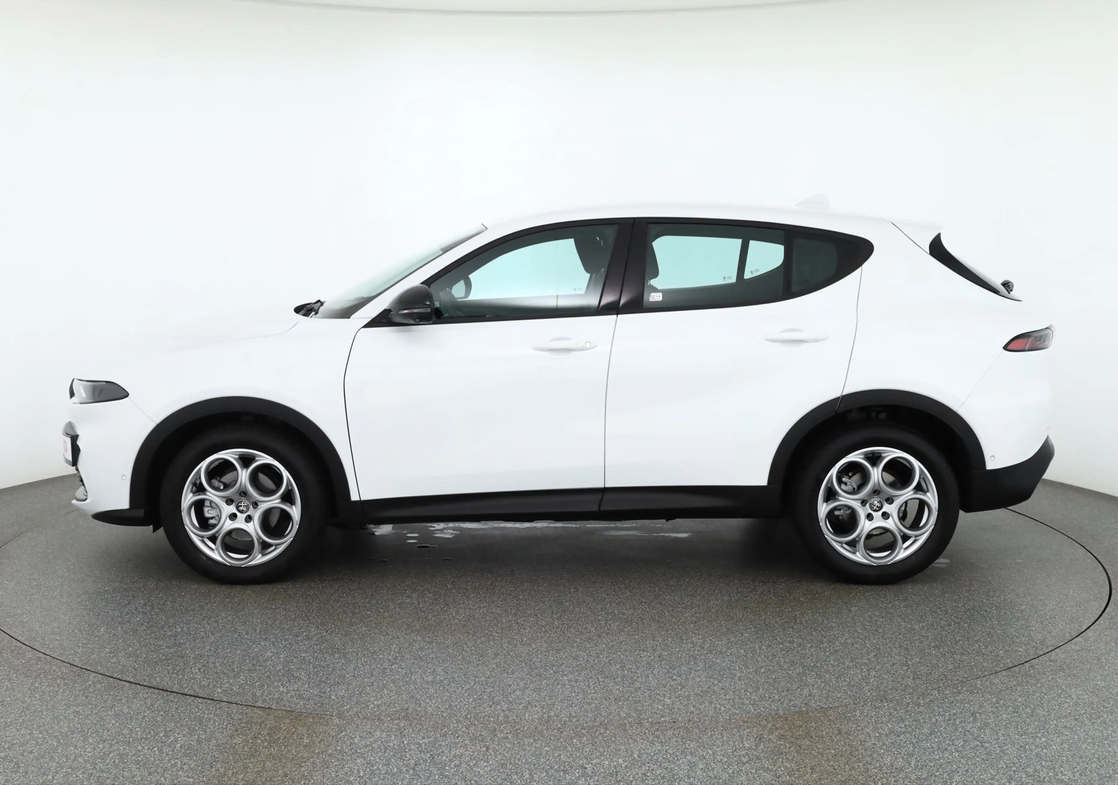 Alfa Romeo Tonale 1.5 M-Hybrid Sprint LED Navi Sitzheizung — photo 2