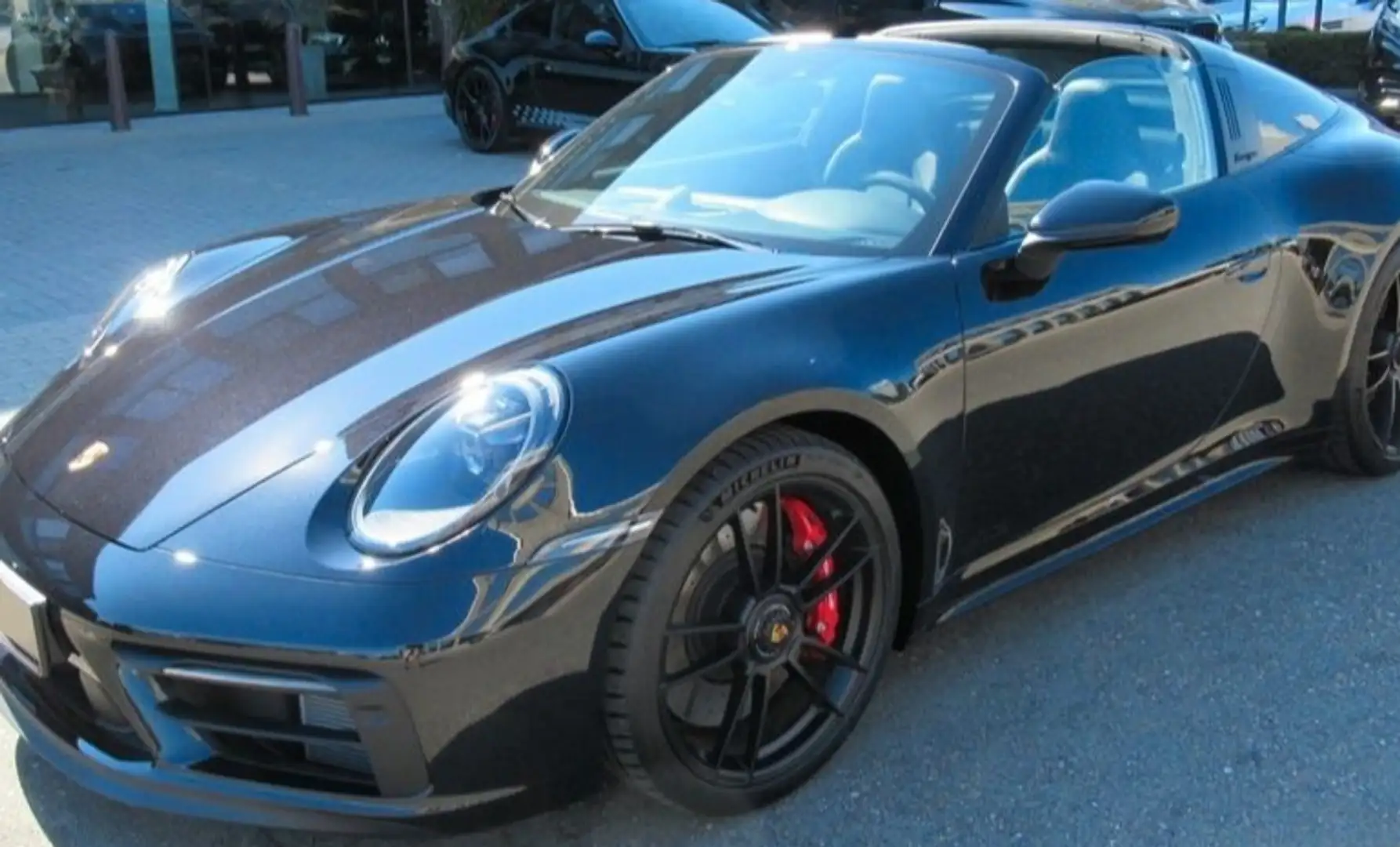 Porsche 992 Targa 4 GTS PDK Negro - 2