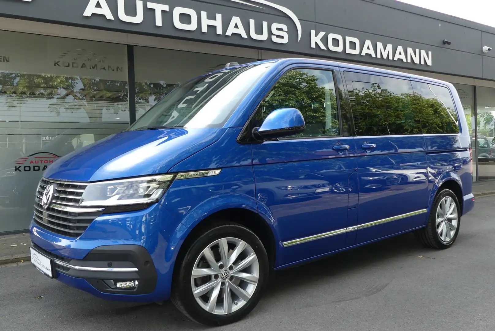 Volkswagen T6 Multivan Multivan Highline*4MOTION*STDHZ*AHK* Bleu - 1