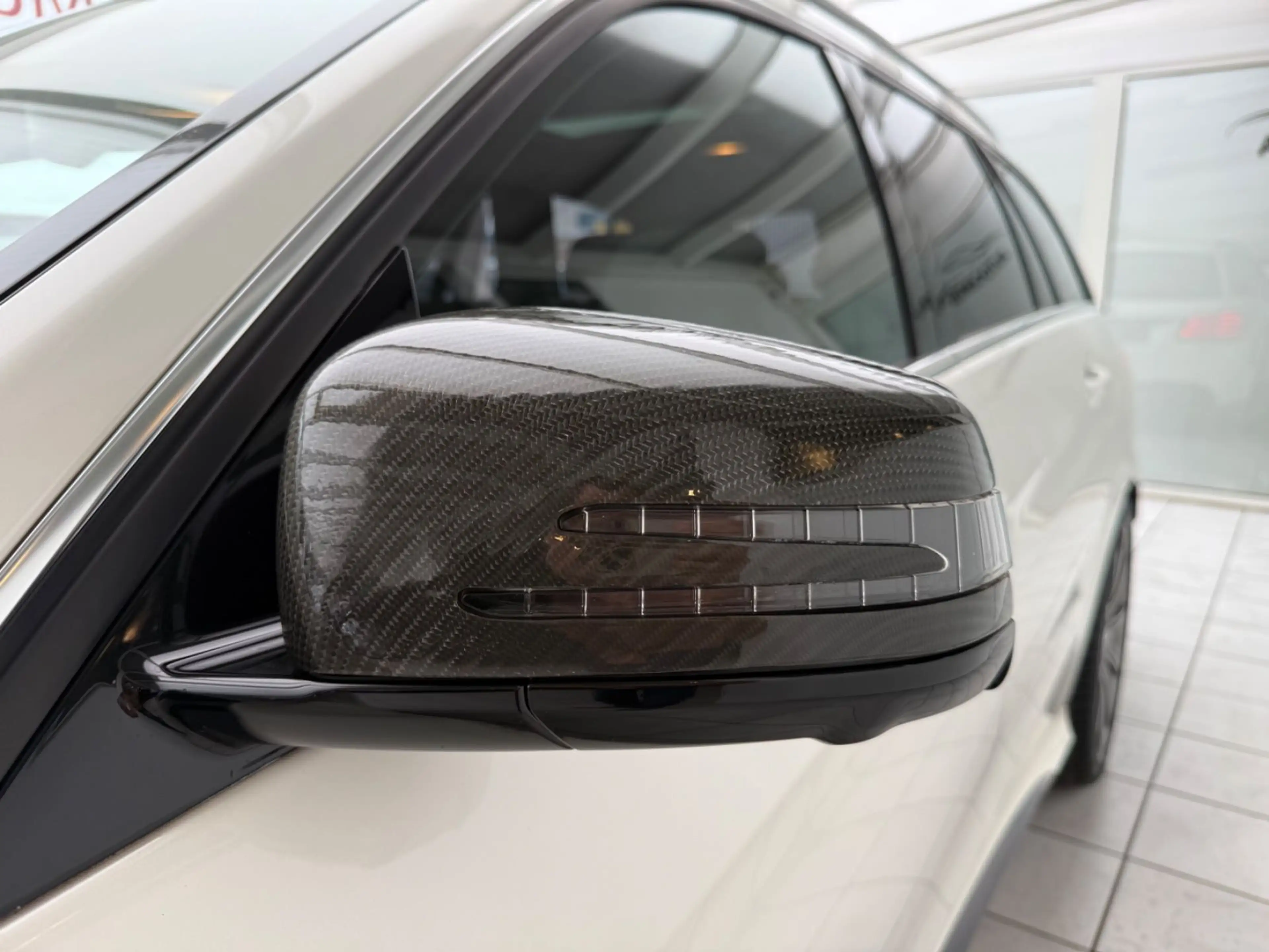 Mercedes-Benz E 63 AMG 4Matic *Pano*TV*Navi*B&O*Klappe — photo 8