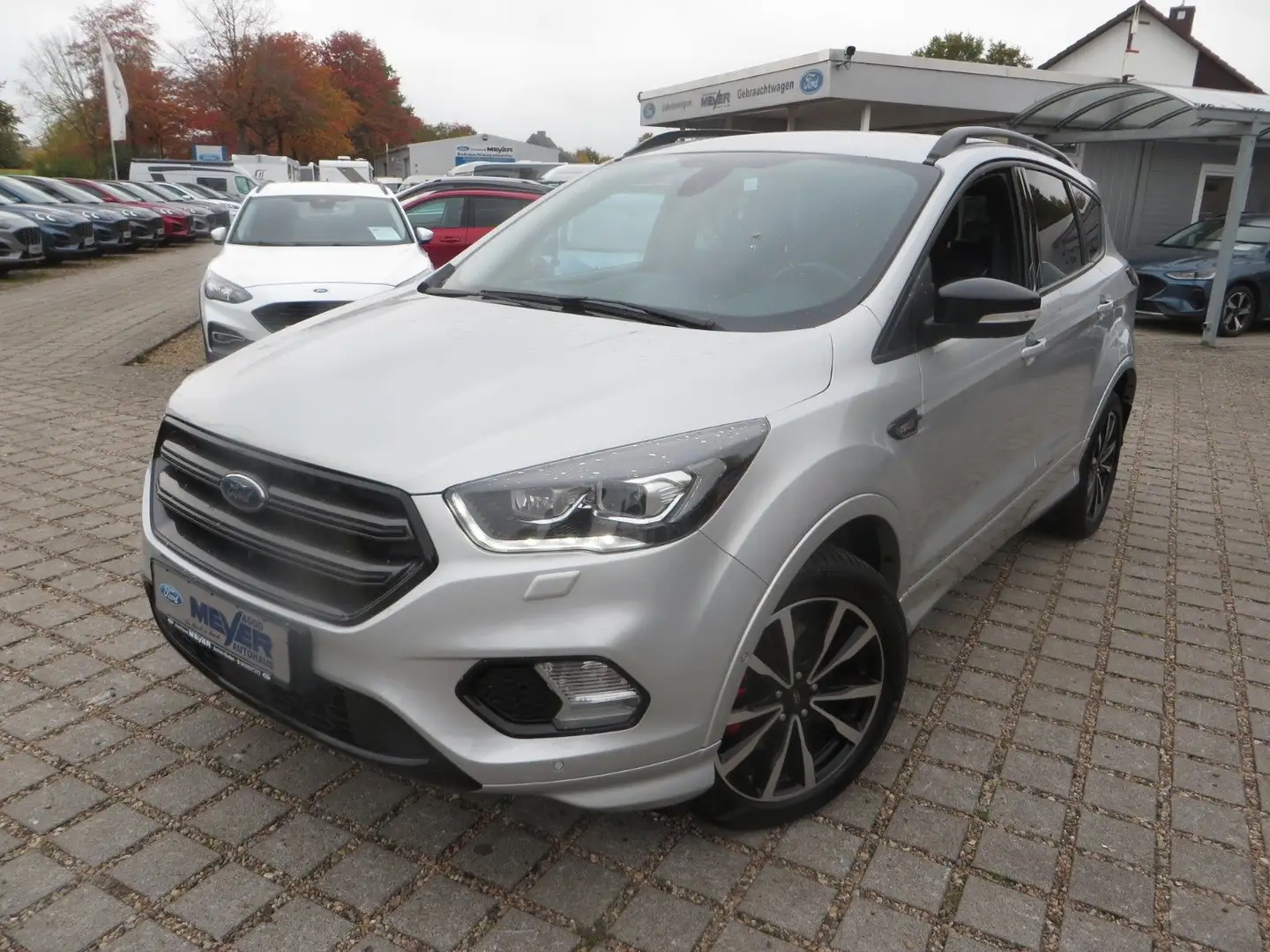 Ford Kuga ST-Line Automatik , Anhängerkupplung Silber - 1