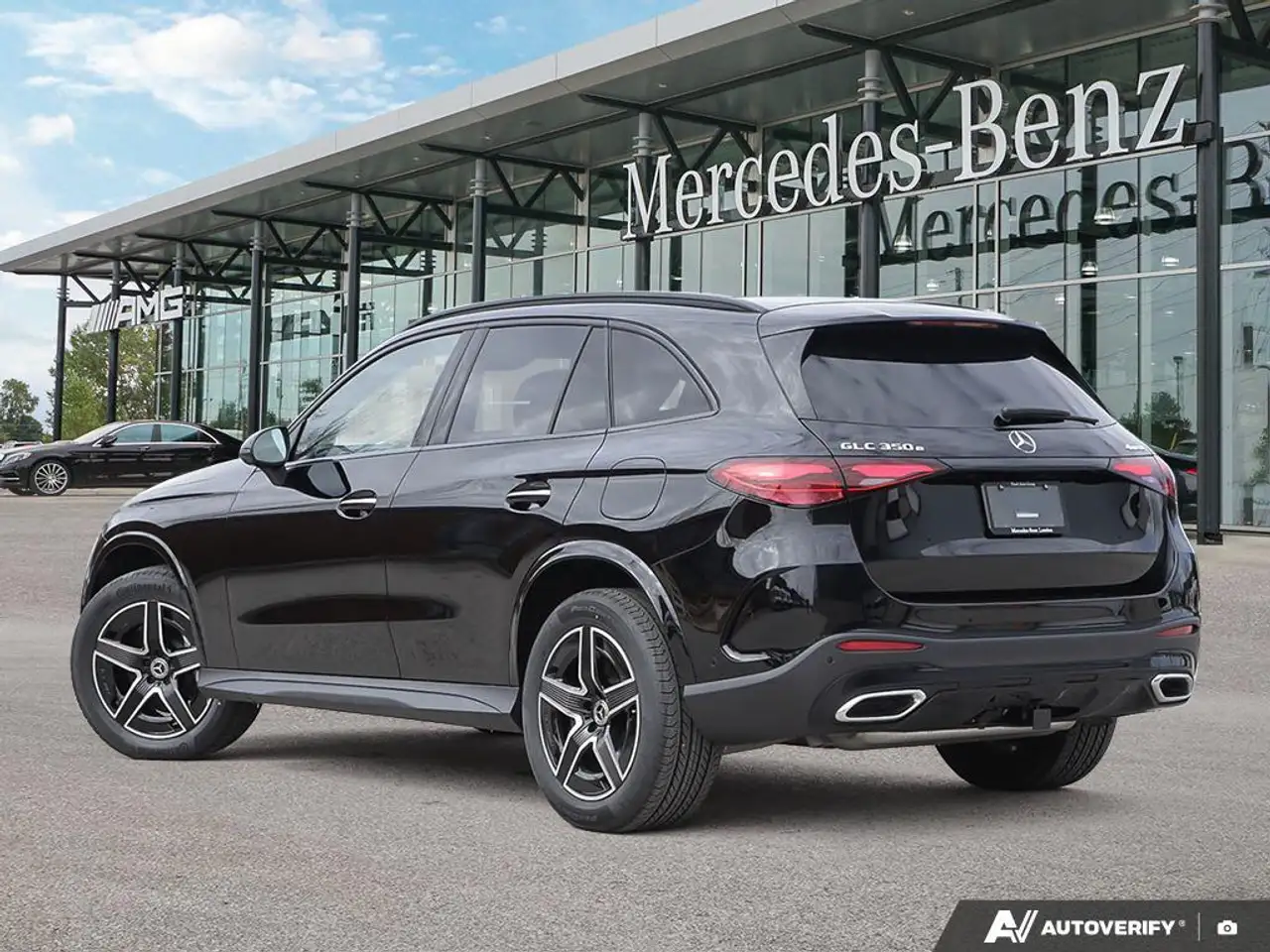 Mercedes-Benz GLC снимка Mercedes-Benz GLC