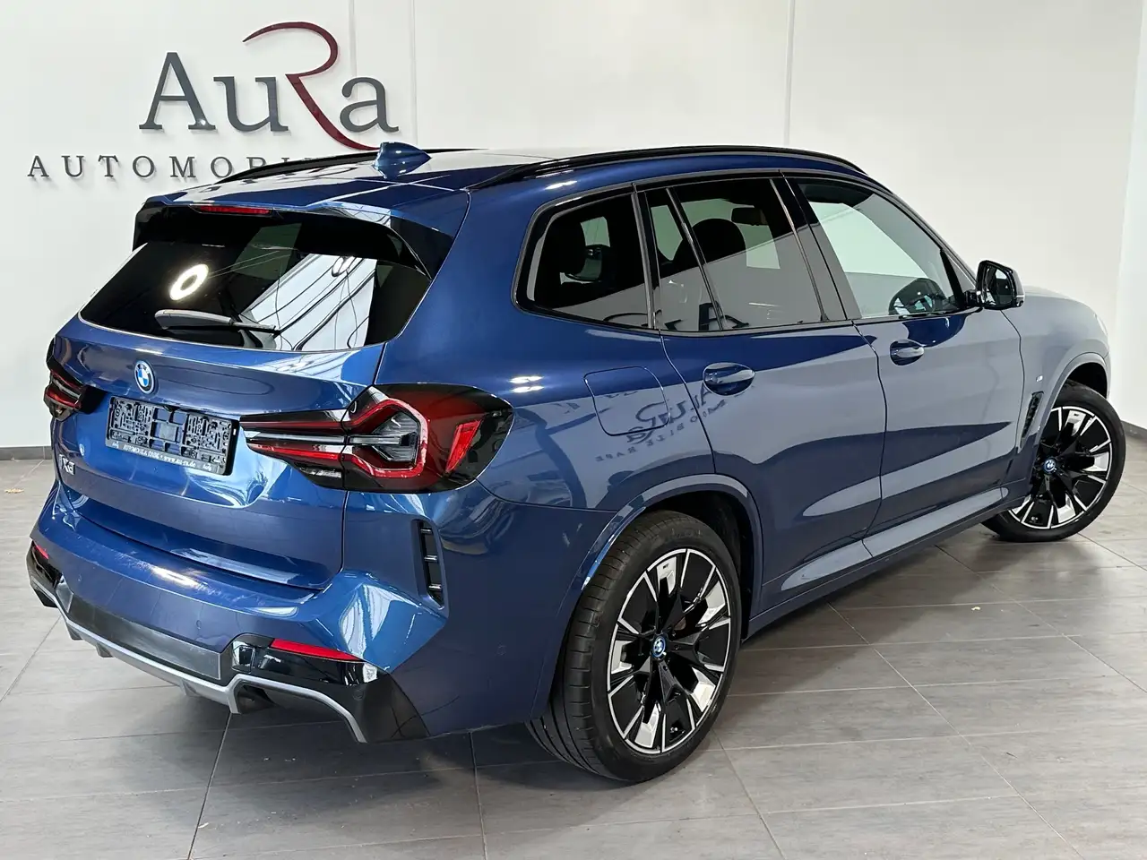 BMW iX3 Impressive NAV+LED+PANO+AHK+HUD+SHZ+DAB+20ZOLL, миниатюра 5
