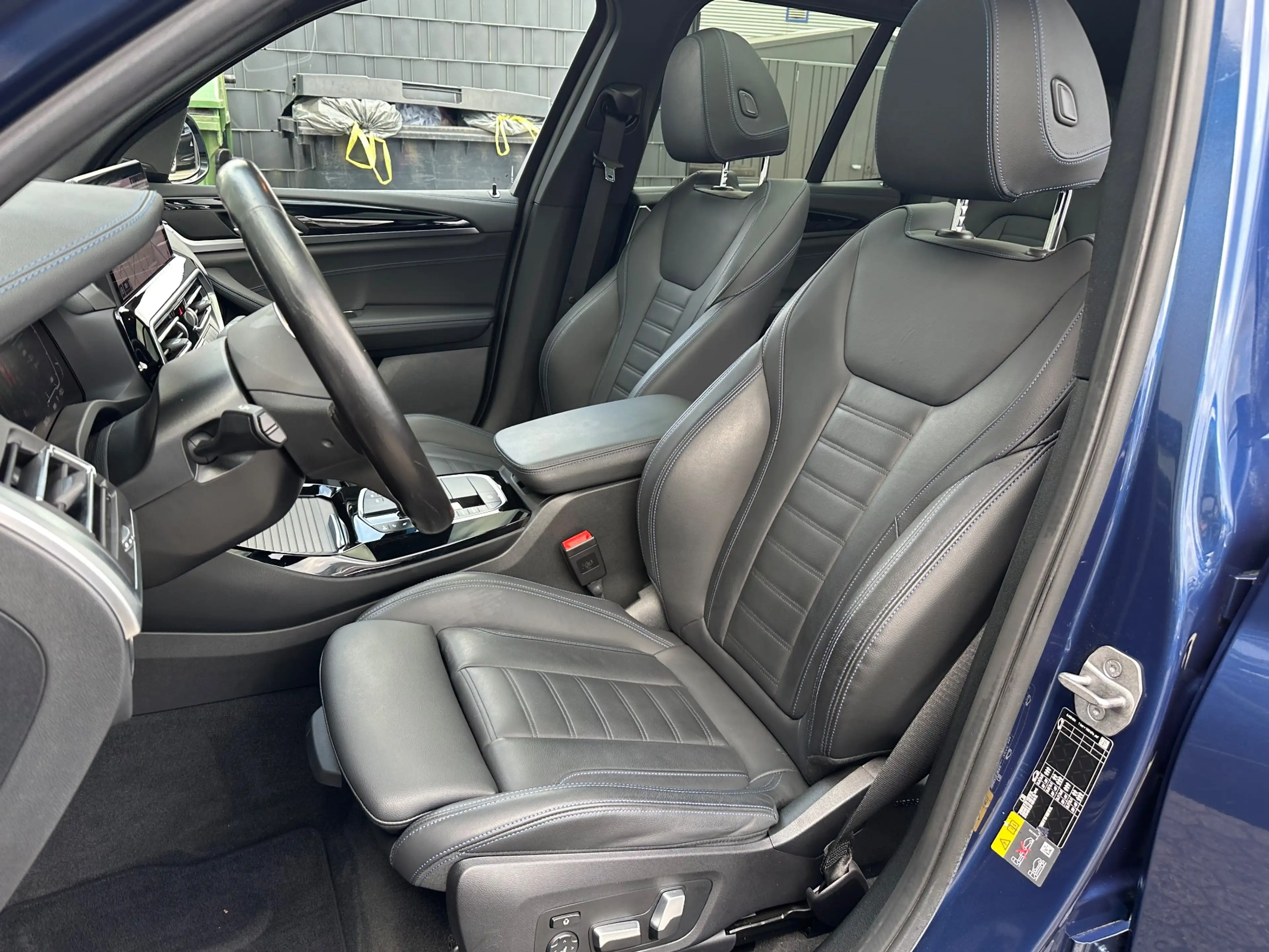 BMW iX3 Impressive NAV+LED+PANO+AHK+HUD+SHZ+DAB+20ZOLL — photo 9