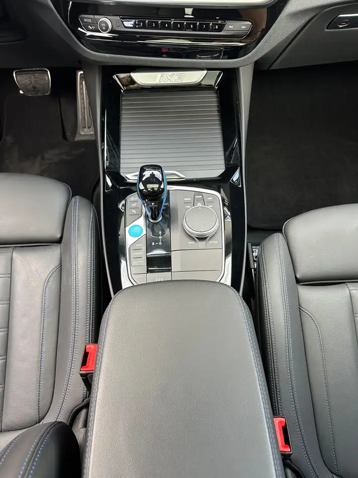 BMW iX3 Impressive NAV+LED+PANO+AHK+HUD+SHZ+DAB+20ZOLL, миниатюра 14