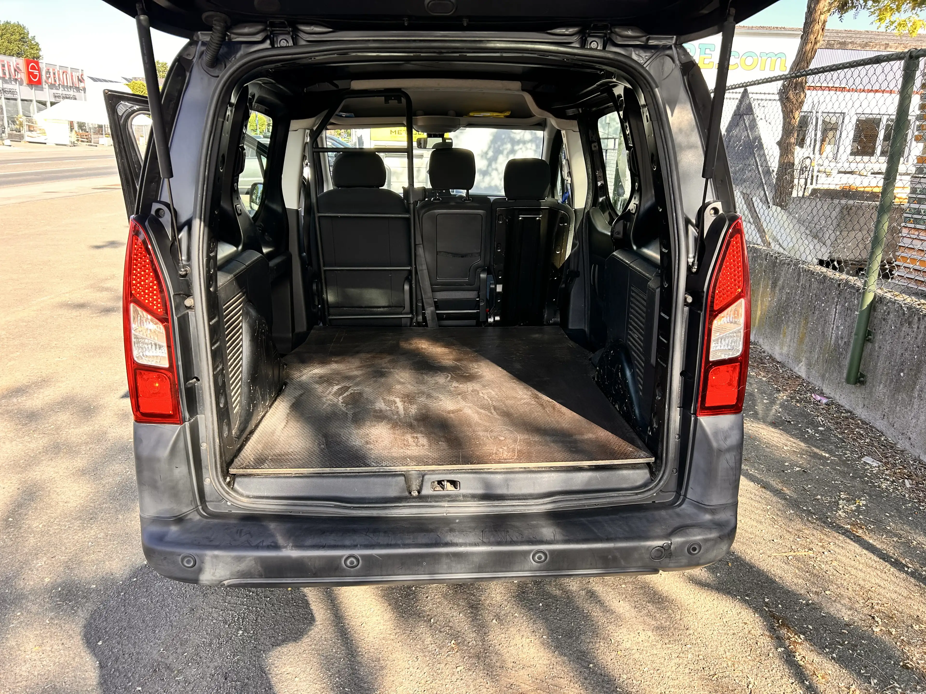 Peugeot Partner Partner 1.6 BlueHDi L1H1 Utility 120 S — photo 8