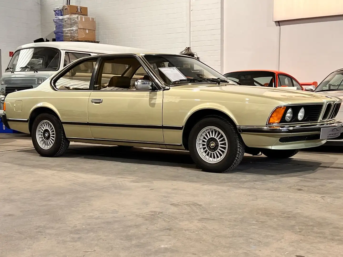 BMW 630 CS Coupé E24, Schaltgetriebe, erste Serie Green - 1