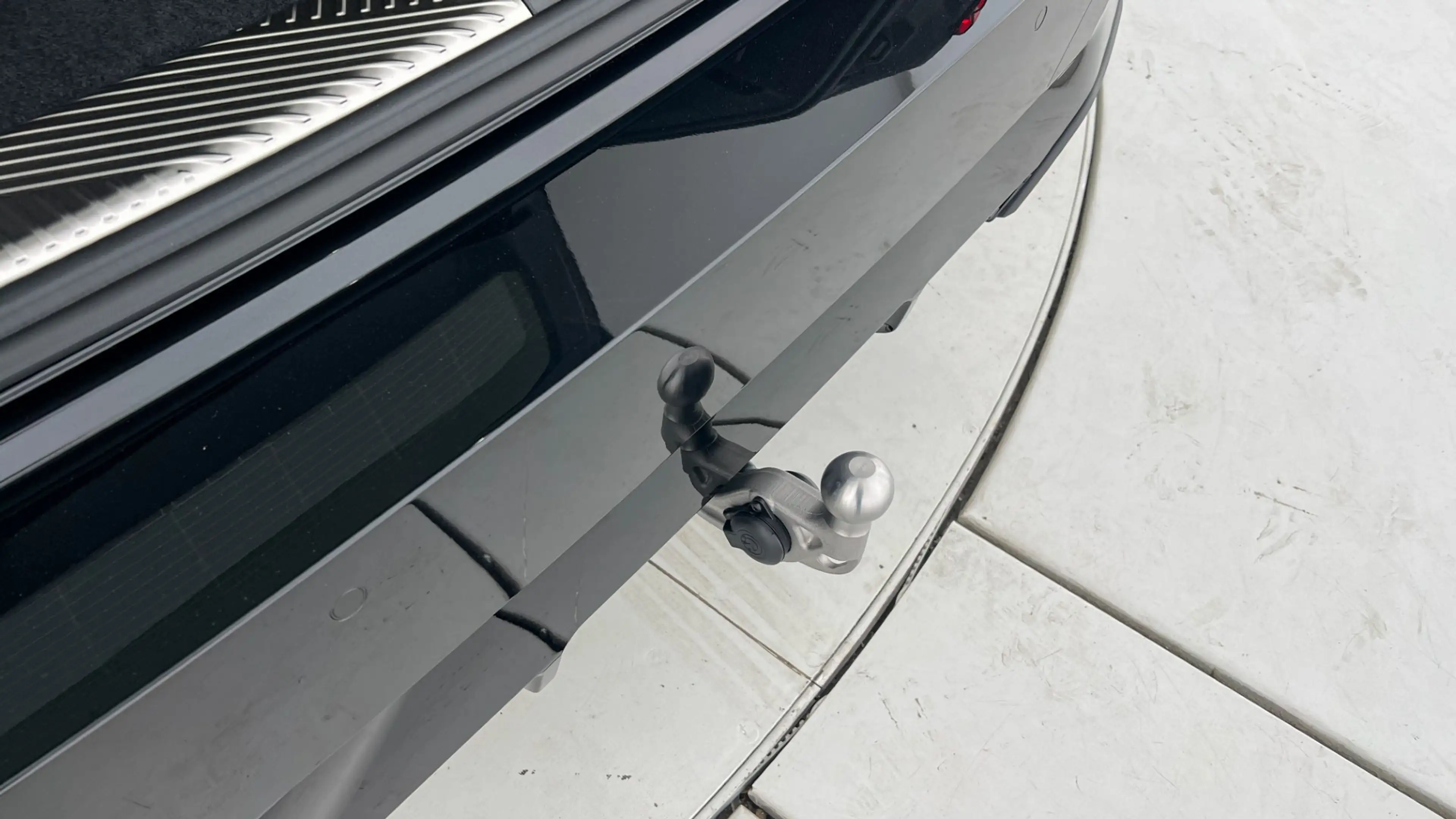 BMW 550 e PHEV xDrive — photo 10