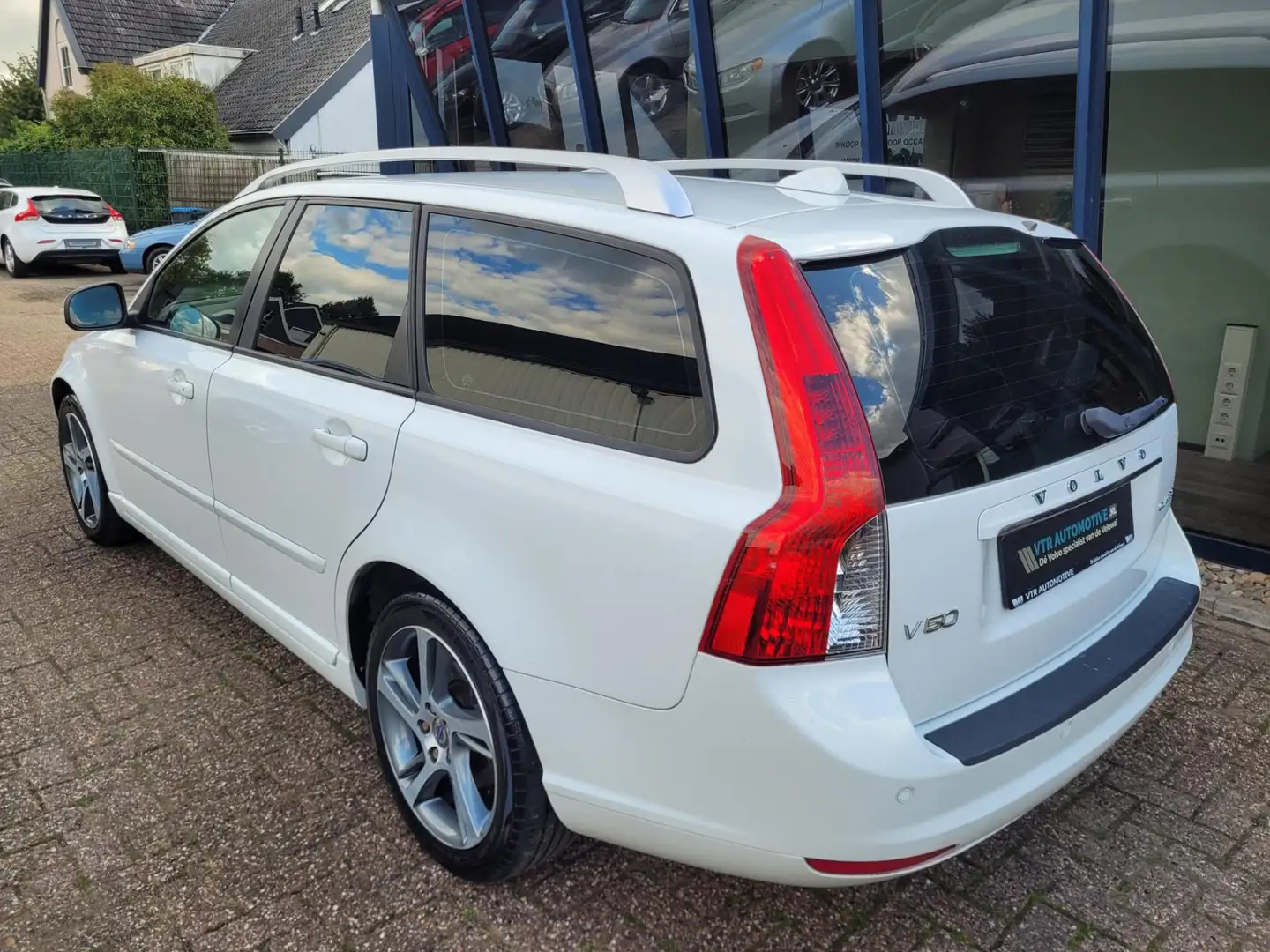 Volvo V50 2.0 Business Pro Edition LEER / XENON / PDC Blanc - 2