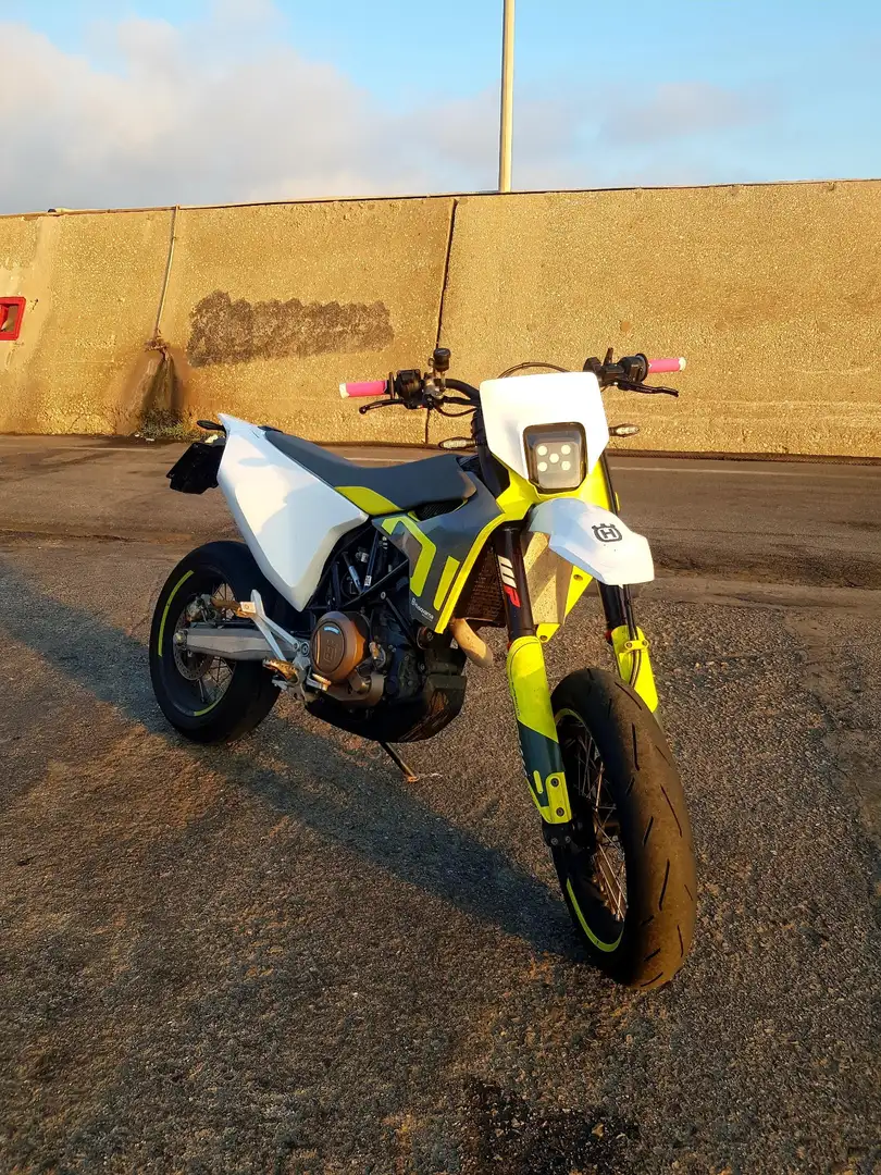 Husqvarna 701 Supermoto Blanco - 1