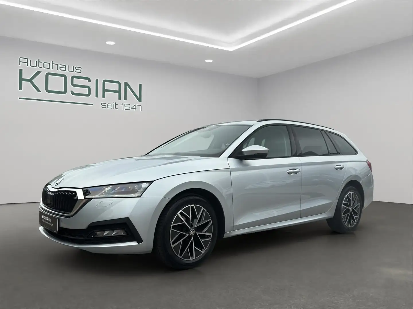 Skoda Octavia COMBI AMBITION 1.5 TSI NAVI+LED+AHK+PDC+ Silber - 1